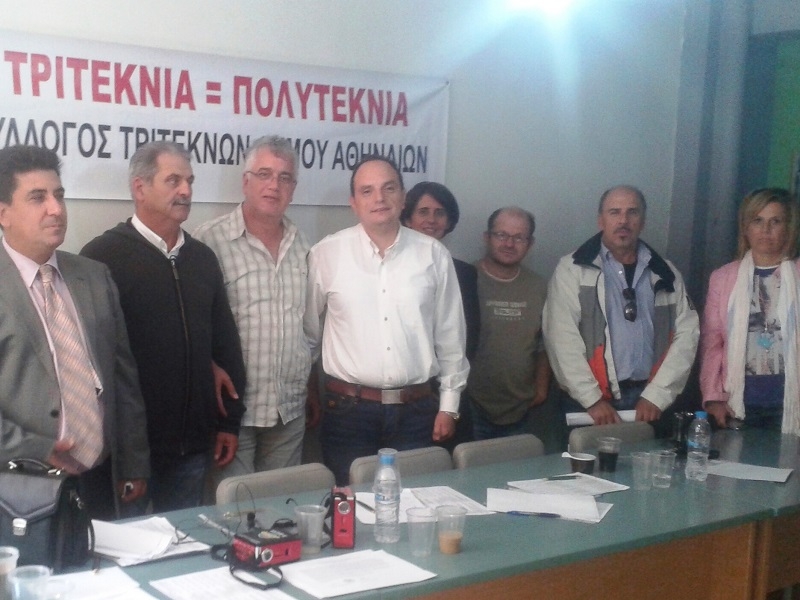 Οι τρίτεκνοι στον Κωνσταντίνο Μητσοτάκη και τον Γιάννη Μιχελάκη